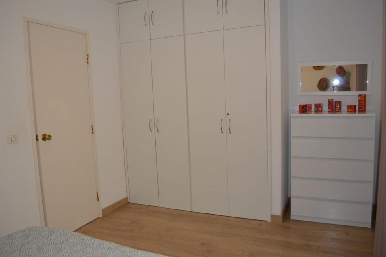 Lovely 1 Bed Apartment In Castle Harbour C108 Лос Кристианос Екстериор снимка