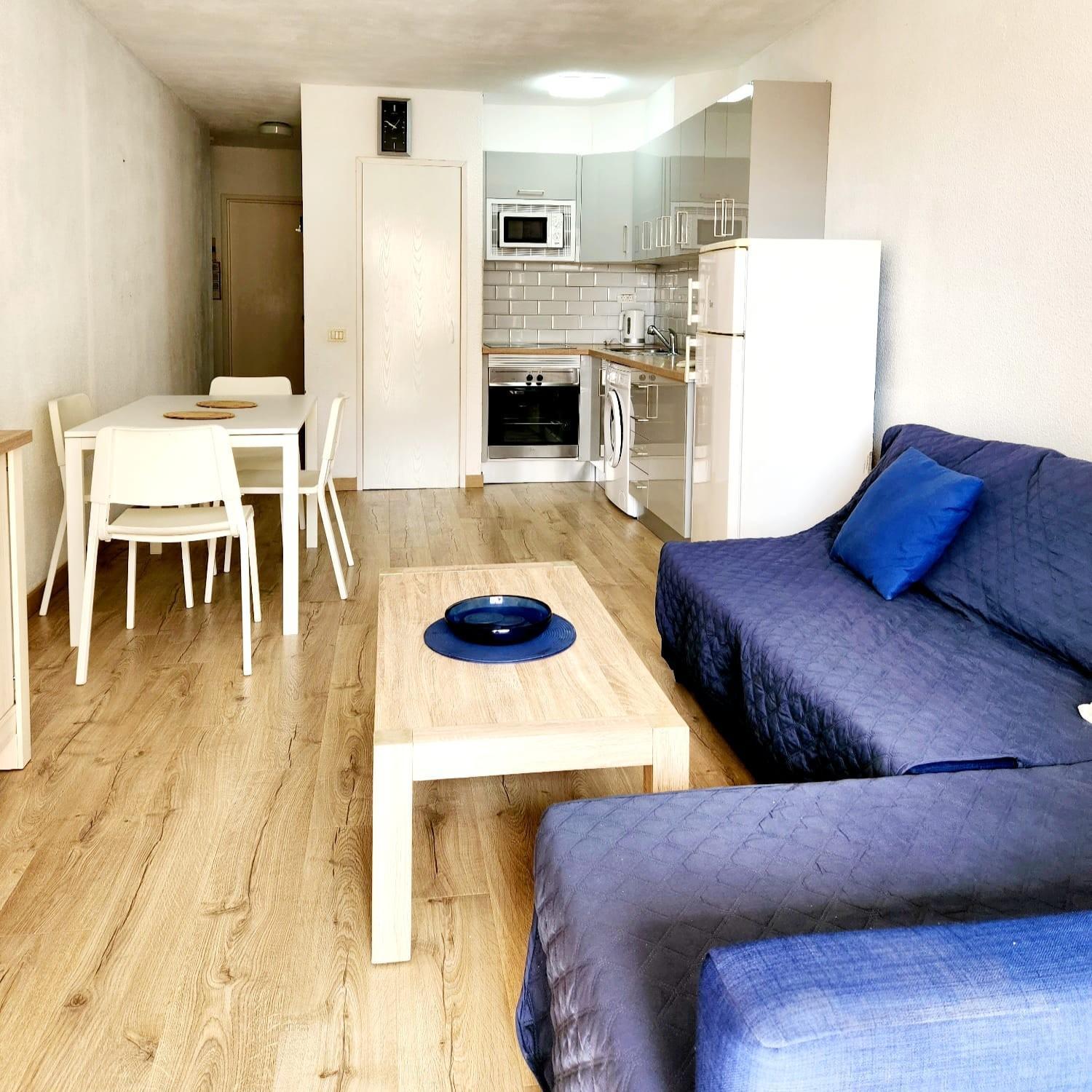 Lovely 1 Bed Apartment In Castle Harbour C108 Лос Кристианос Екстериор снимка